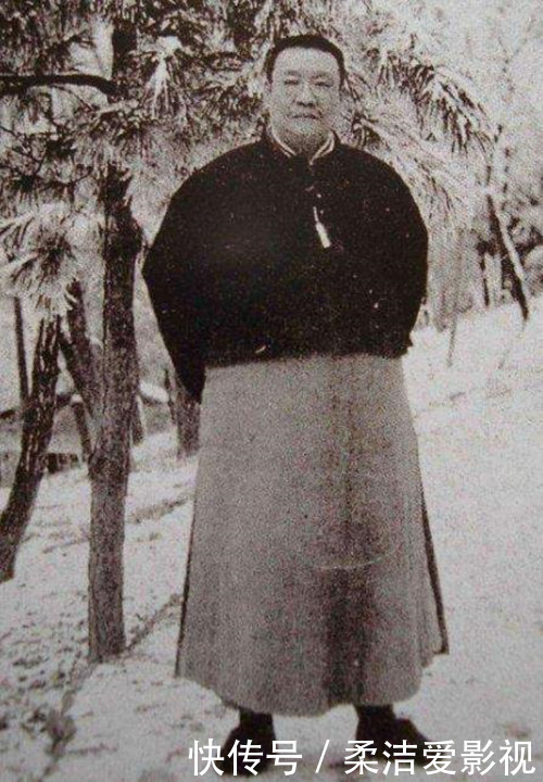 妙策|母亲是妾,去世后族人不许大门出殡,儿子想一妙策,为其争回尊严