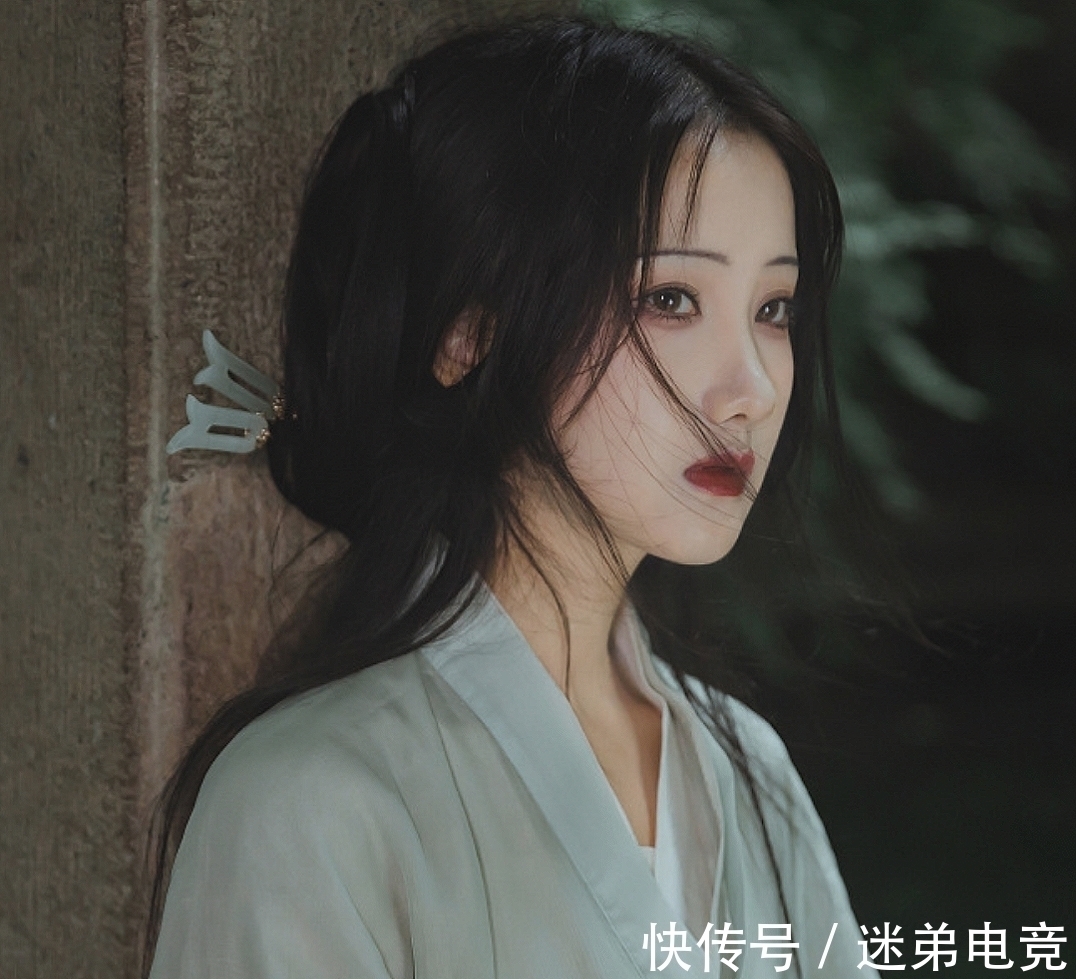 李贺@李贺很豪放的一首诗,被禁止科举仍然自信开朗,中间7字气势纵横