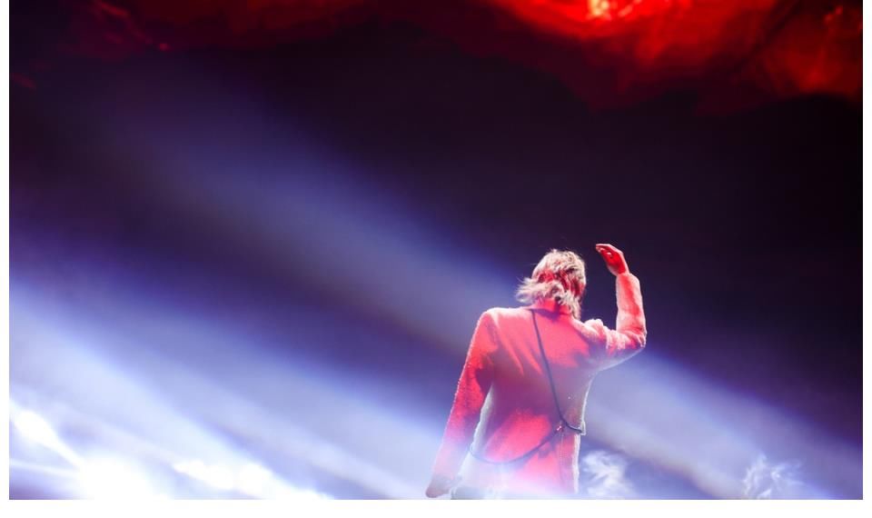 热爱|歌王华晨宇《飞行指挥家》：我偏用热爱 翻盘赢个精彩