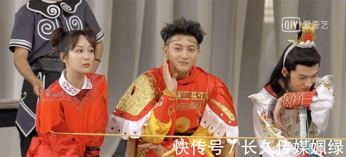 卧底|黄子韬在《萌探探探案》用力过猛？着急到嘴瓢，披着羊皮的狼？