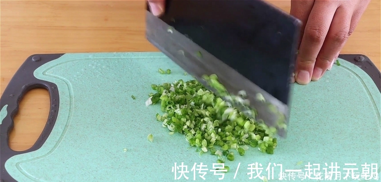 做法|立秋后，早餐试试这样做，柔软多层又清香，做法简单又营养