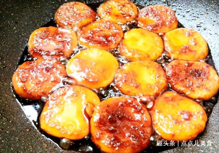 三勺红糖一碗糯米粉，教你做出软糯香甜的糯米糍，比粽子好吃