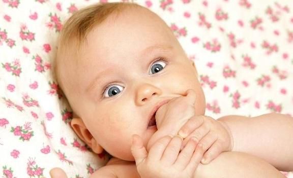 误区|医生敬告：孩子发烧要好好应对，可别陷入这4个误区