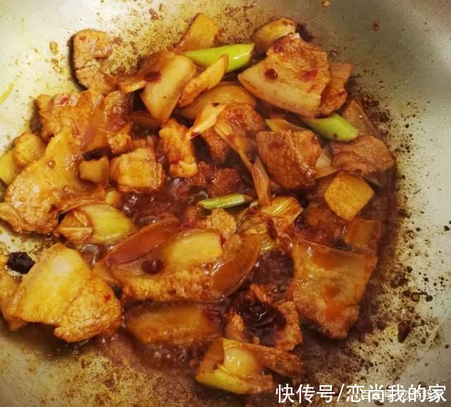 过年家里聚餐，推荐10个干烧菜，不用加水，烧出来特别下饭，还香