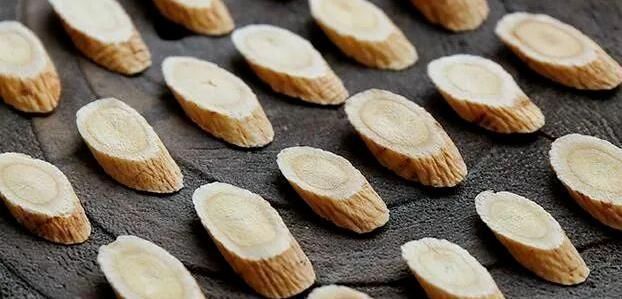 枸杞子|提醒大家:黄芪泡水当茶喝,一次放几克才好?很多人不清楚