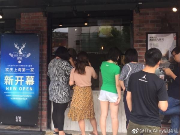 店铺|网红奶茶店：上海没一家正牌！仍有外卖店在售？真相是…