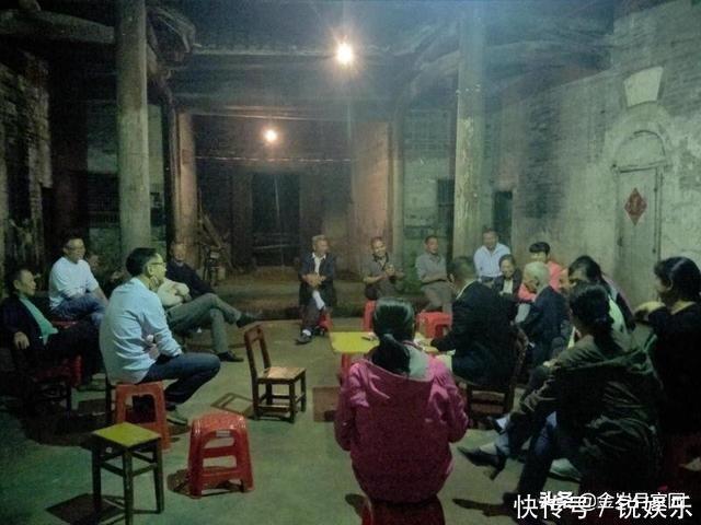 广东南雄角湾村有段古:大黄牛单挑华南虎,赢!!!