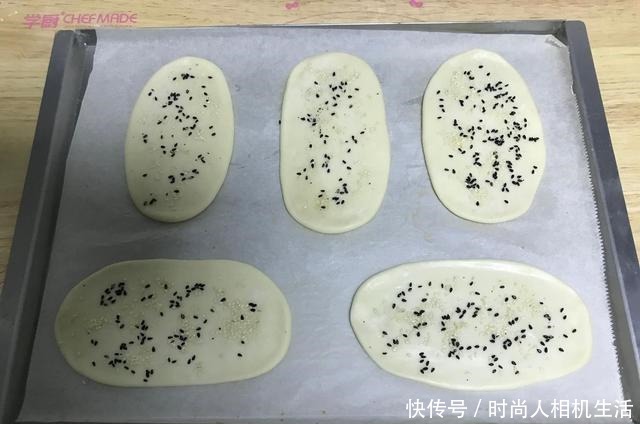 做法|面粉换个做法,个个空心,鼓大泡,咬一口酥掉渣,比面包好吃