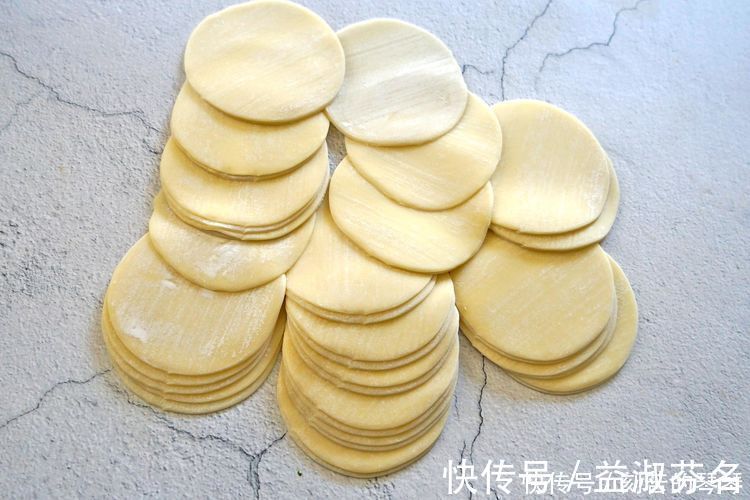 金针菇|金针菇你还在凉拌用它做饺馅包饺子，全家人都夸味道真棒