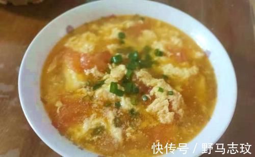生长发育|天冷,给孩子做西红柿鸡蛋汤,这样做鲜美滑嫩,孩子喝了聪明健康