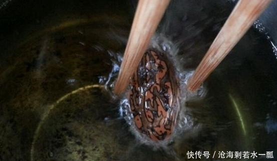 表面|文玩圈商家造假技术不断升级屡被曝光还有玩家上当!