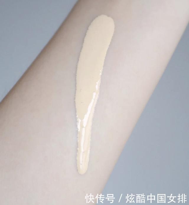 滋润度|火了几年的大牌美妆,真好用吗阿玛尼蓝标实力强,纪梵希不值得