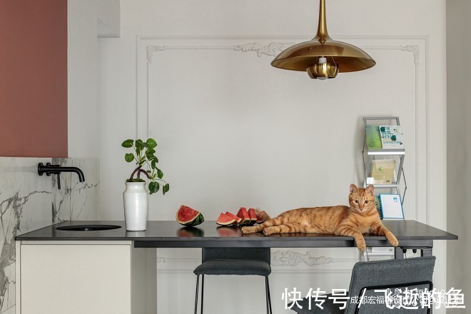 轻食简餐|90平米2居室如何做到潮流混搭风