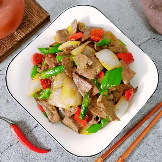 不会炒猪肝的，一定要像这样炒鲜香滑嫩，非常好吃，超级下饭哦