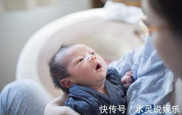 左撇子|宝宝出生后为啥要被留脚印医生不会告诉你,但父母要知道!