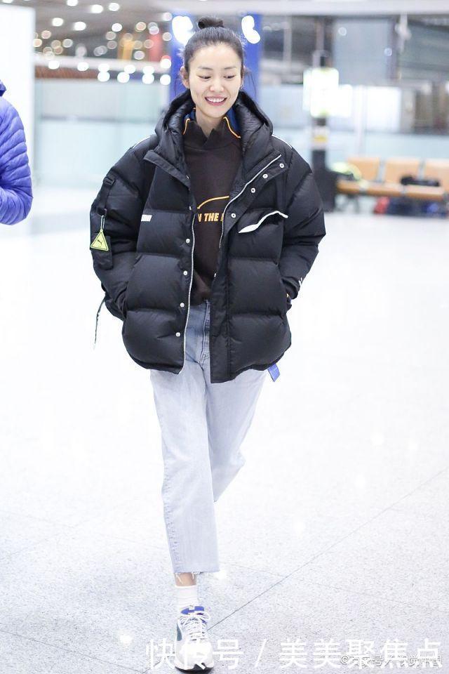羽绒服|羽绒服又厚又土学刘雯这样穿,让你这个冬天时髦到底