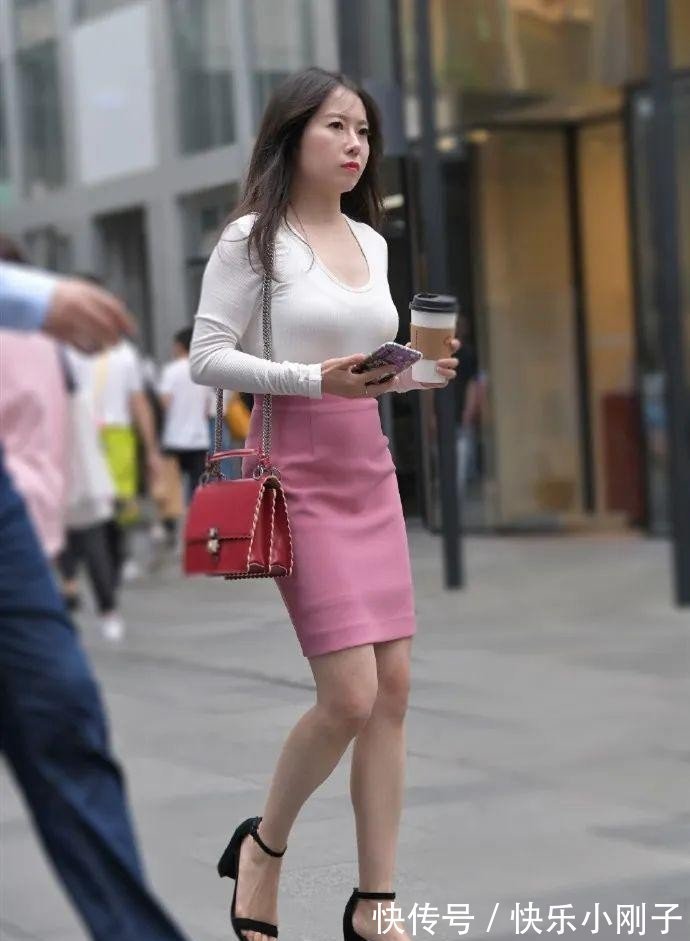 女神 微胖女神真是太美了,用最惊艳的瞬间,诠释常人无法达到的美