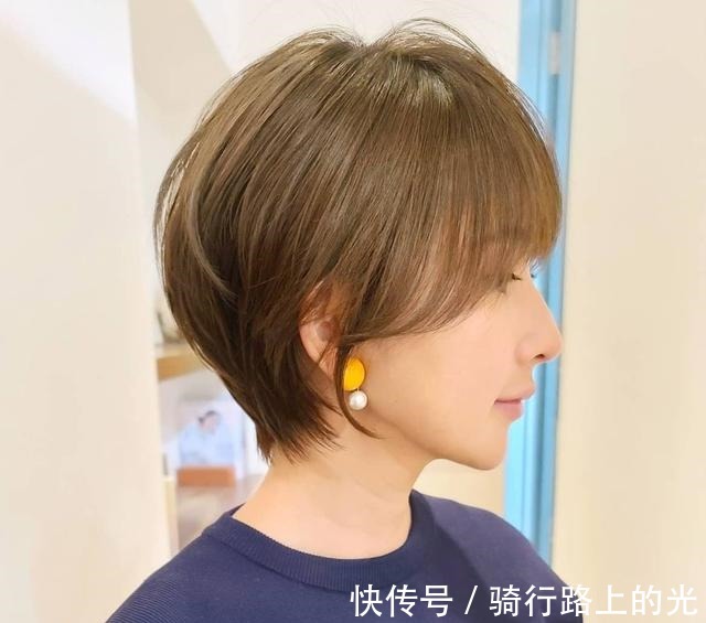 刘海 这16款发型很受欢迎,立体瘦脸又解暑,越来越多女性这样剪