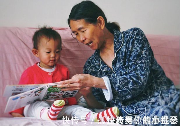 汤泡饭|老人是否真心疼孩子,不必在嘴上多说,周围人从“5件事”就能了解一二