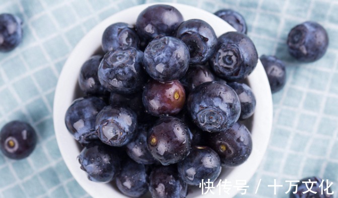 抗衰|聪明的女性,会把4种食物当“零食”,减肥瘦身,美白抗衰