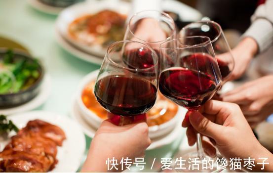 男人|男人越有钱，越容易患高血压？饭桌尽量别碰这三样，远离高血压