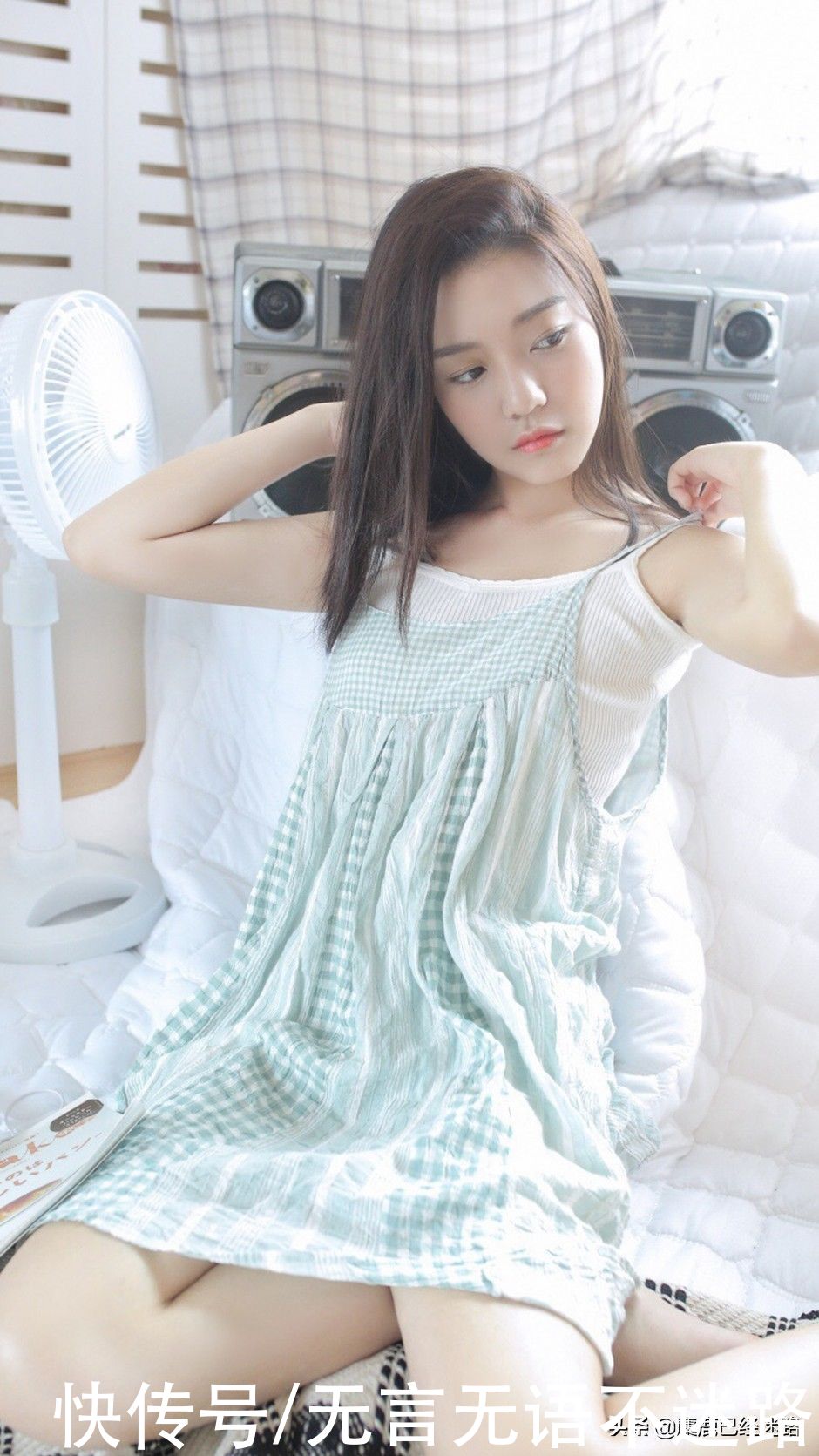 吊带背心|清新小美女，吊带背心穿搭，甜美居家