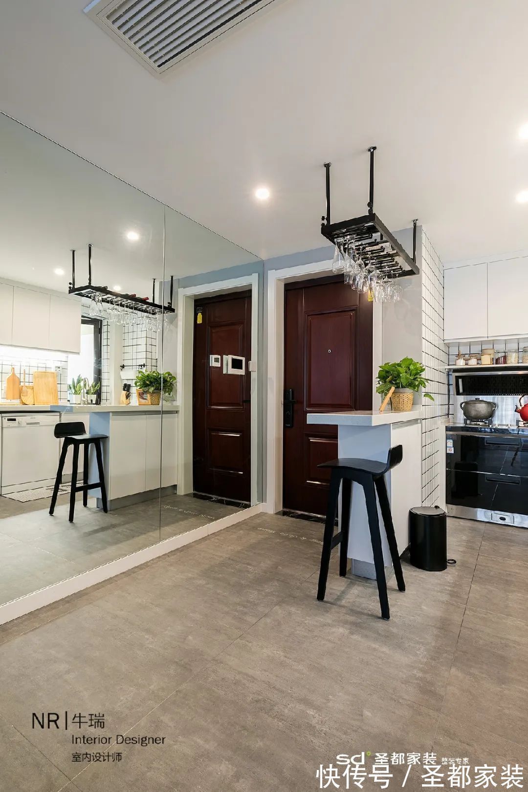 水族箱|20款教科书式玄关设计人气爆棚,好看到亲友排队抄!