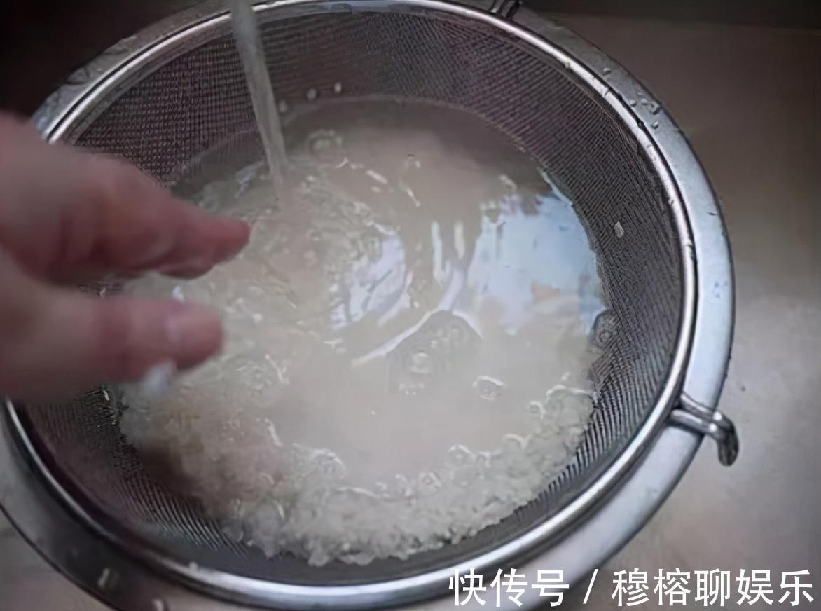 松软|蒸米饭，淘米后不要直接加水！牢记6点，米饭松软清甜，喷喷香