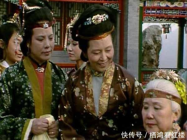 王夫人|王夫人身边那么多丫鬟,却为何无人如鸳鸯平儿那般有权势?