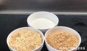 红红火火,手工制作新年糖,没有任何添加物,香甜酥脆味道杠杠的