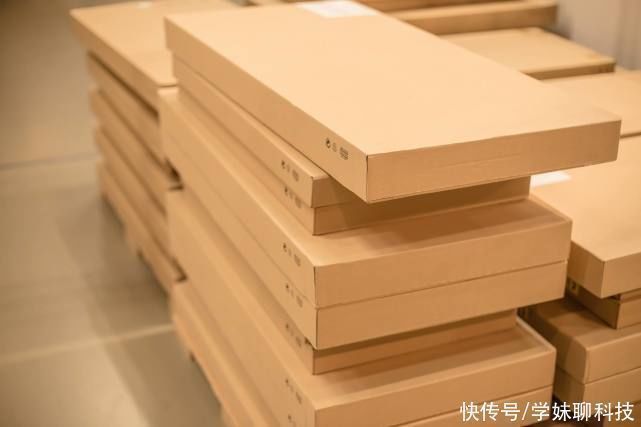 胶带|又一“暴利行业”兴起，有人一年进账6亿，靠的是快递盒子