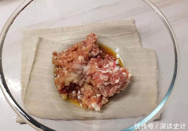 面食|分享一道面食早餐，简单易做，皮薄馅多鲜美好味道，一碟管饱
