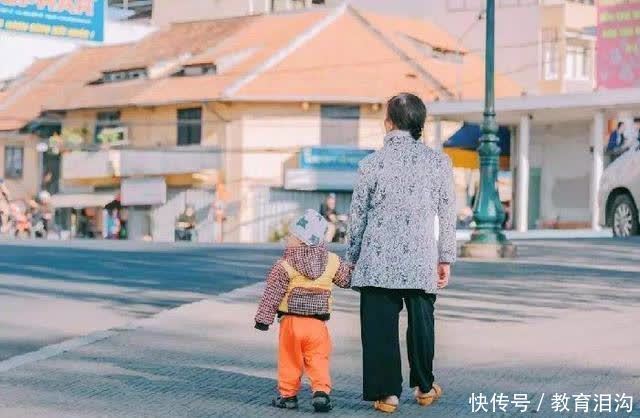 孩子由奶奶带还是姥姥带？“差别”真不是一星半点，宝妈扎心了