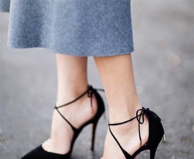 细跟 为什么越正式的高跟鞋都是细跟的这是什么原因