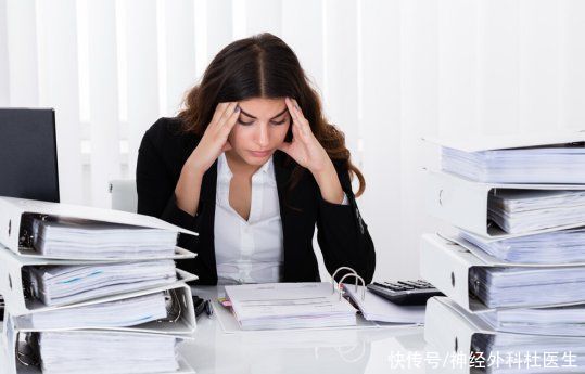 习惯|年轻人已成为高血压的主力军,4个习惯不纠正,再多降压药也没用