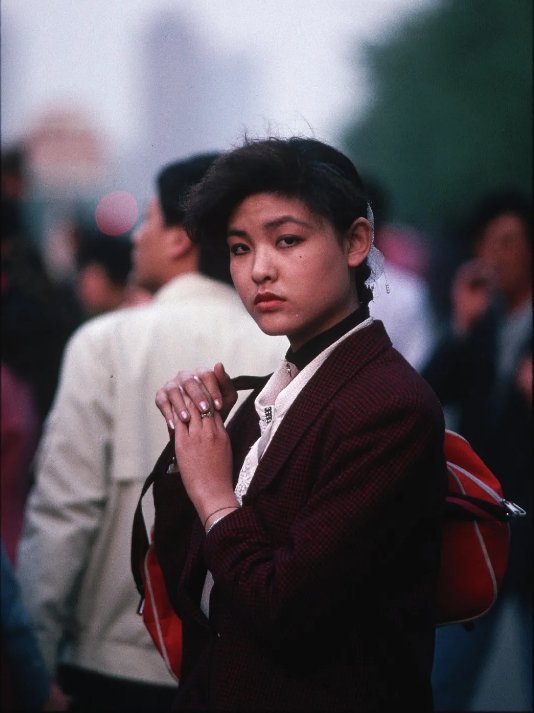 红脸|告别网红脸！30年前的素人街拍，每个人都美得非常真实