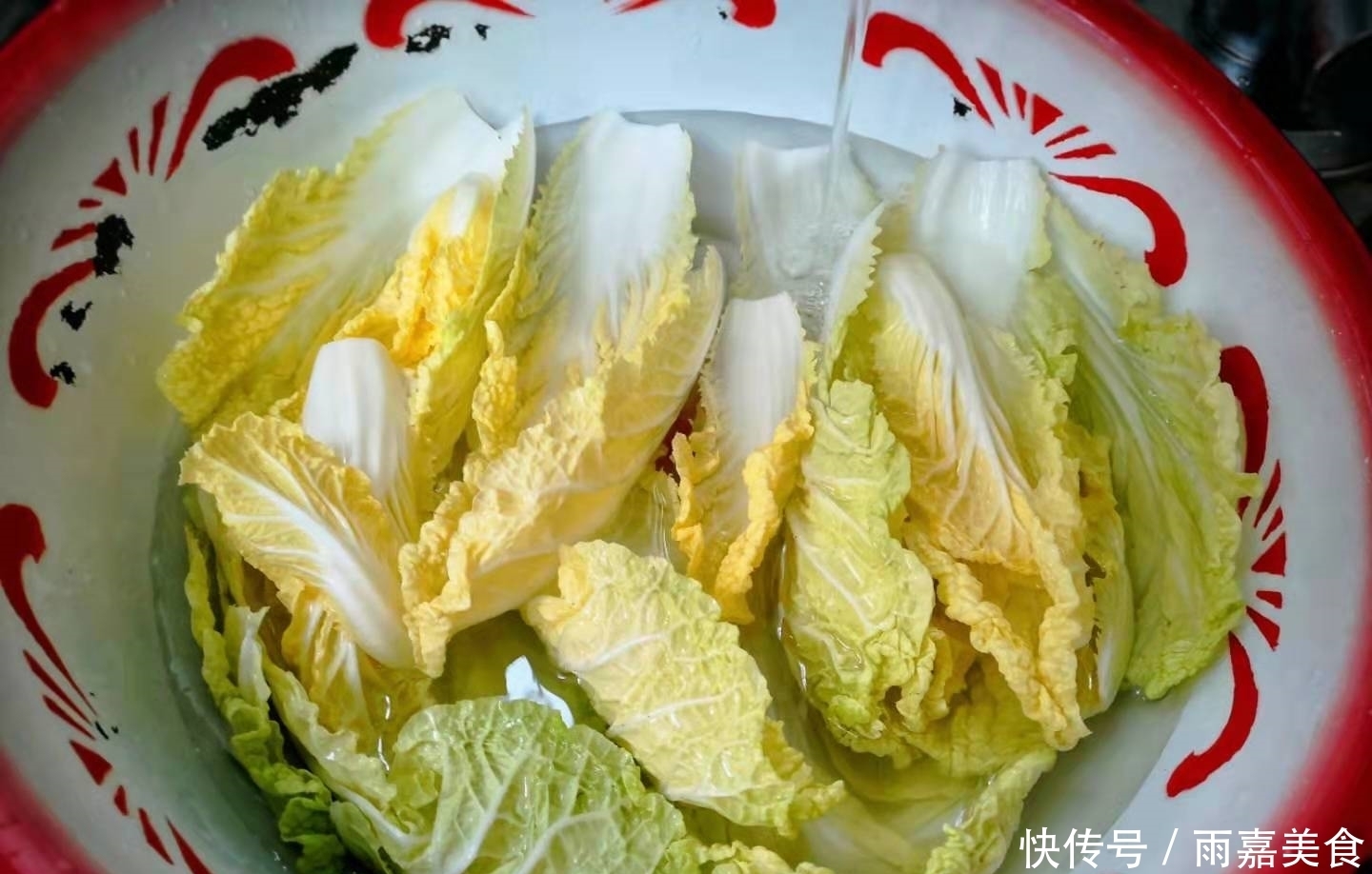 天冷晚餐就爱一锅炖,又香又解馋,吃着热乎又营养,汤汁都不剩!