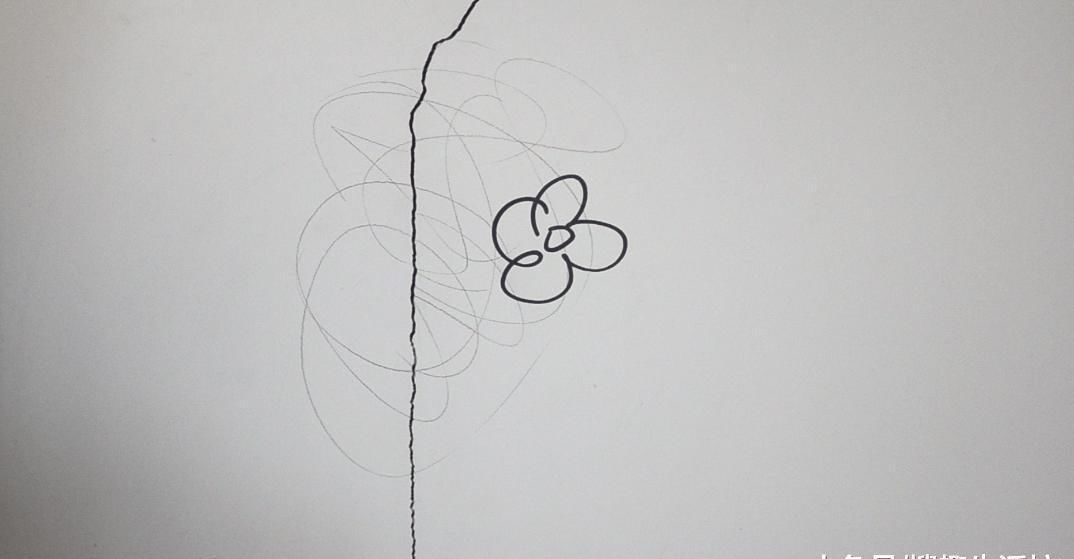 家里白墙不仅脏还有裂缝怎么办 用它涂一涂, 墙壁立马焕然一新