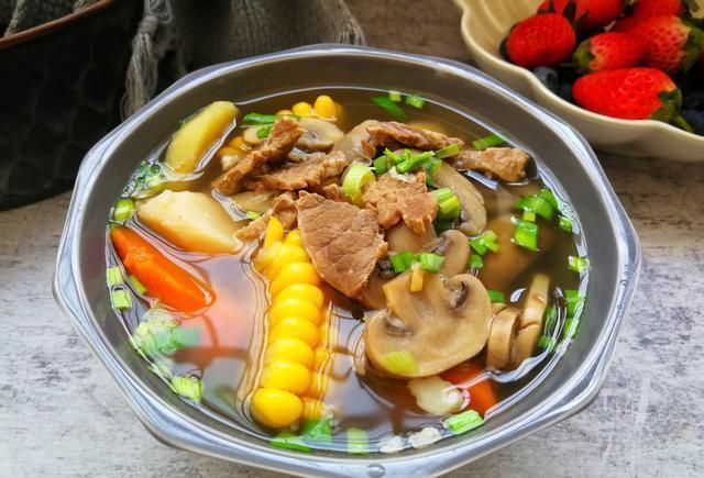 秋天滋补多喝汤,暖心又暖胃,8道靓汤分享,全家都喜欢