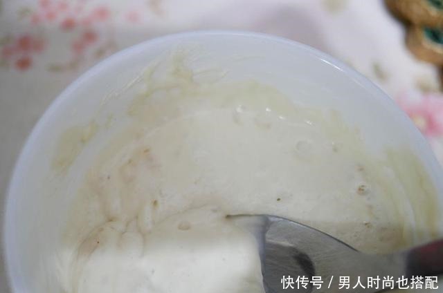  冷冻|自从学会做奶黄包，连吃一周还不够，家人都喜欢，一袋面粉见底了