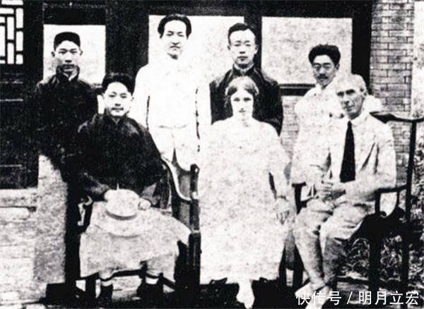 诺贝尔奖&汉字有缺陷?英国诺贝尔奖得主罗素一针见血:汉字有“三大缺陷”