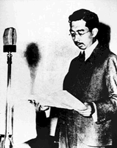 做事|他从13岁开始就为日本人做事,为何抗日战争结束后,他却成了英雄