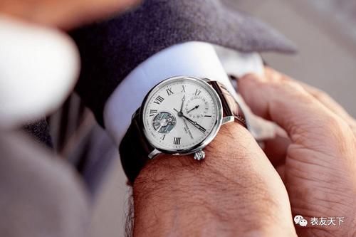 领先全球的高频震荡系统：康斯登全新发表Slimline Monolithic Manufacture腕表 – 40赫兹