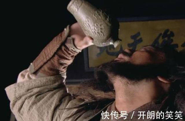 伸张正义|水浒传里谁才是真正的伪君子不是宋江，他看似忠义实际真小人