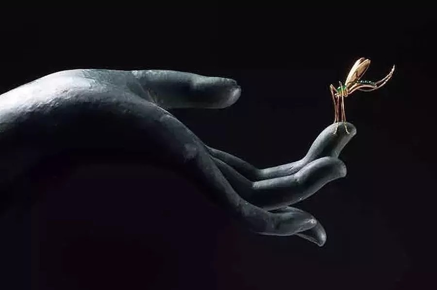 翡翠@机雕新工艺问世,能够让翡翠废料变废为宝!是真的吗?