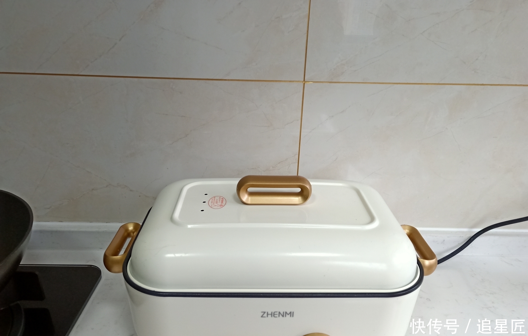 老两口的浪漫早餐，吃得舒服又省事儿，网友：有仪式感的生活