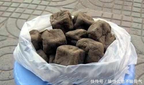 室友|妈妈寄来一带特产,黑乎乎的遭室友嫌弃,做好就他吃的多!