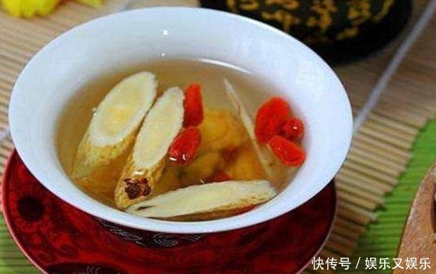 血压|一天一杯黄芪泡水,坚持一段时间,这6件“好事”可能会收获!