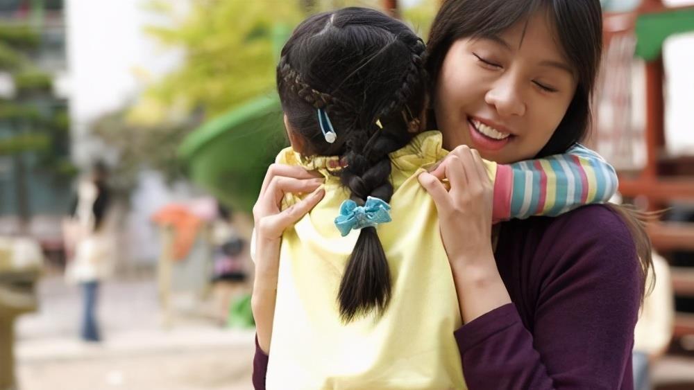 生子|29岁叶海洋花50万买精生子，一个人当爹又当妈，现状让人羡慕