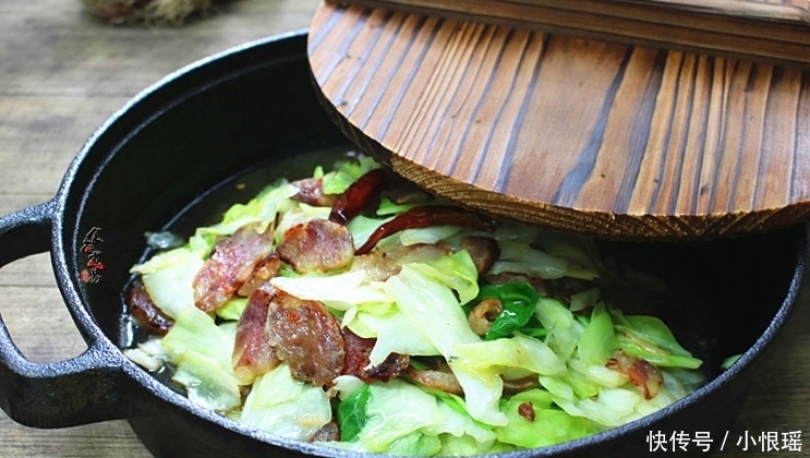 春季多吃此菜，提高免疫力，防便秘更苗条，大厨说：手撕才正确